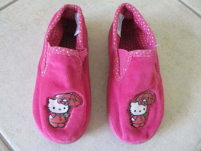 Chaussons fille Hello Kitty – Pointure 25 - photo numéro 2