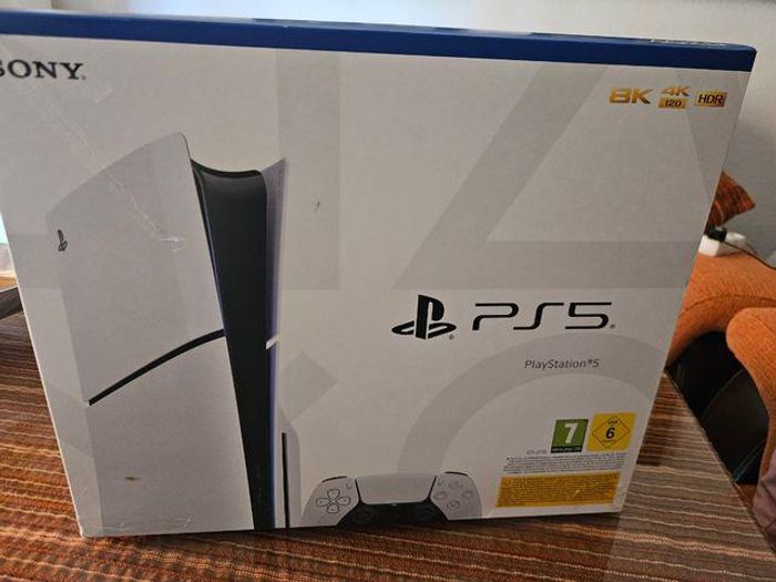 PlayStation 5 Slim 1 To en blanc. - photo numéro 4