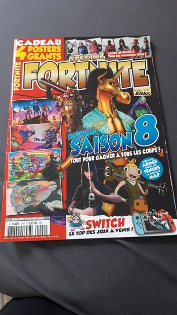 Magazine Fortnite neuf avec posters