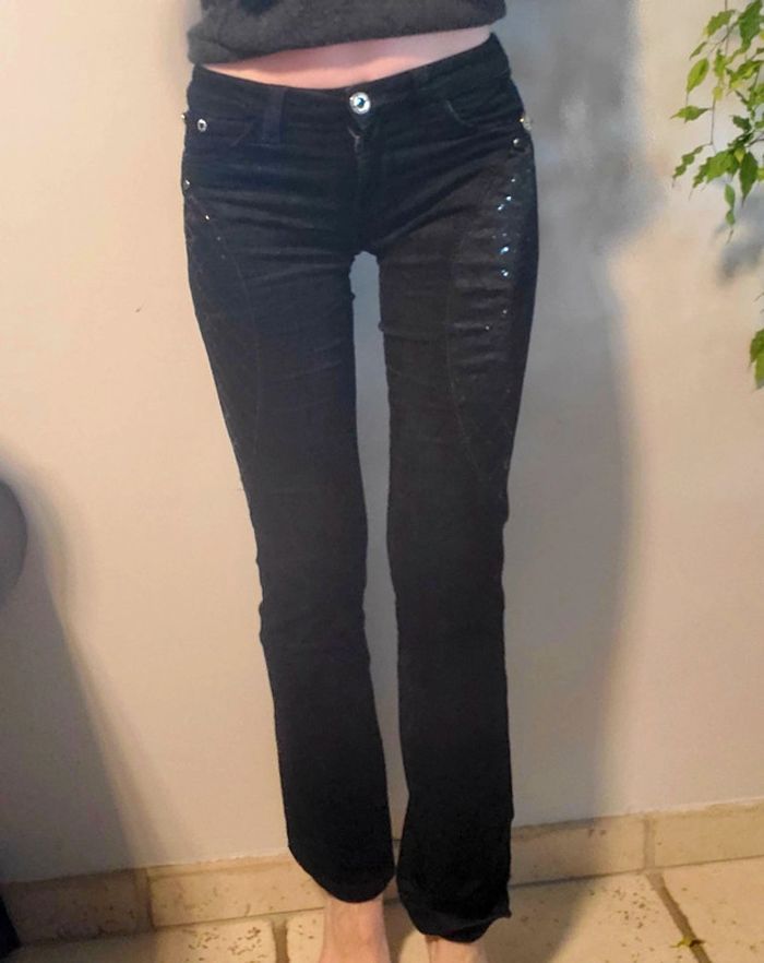 Jean Noir Strié Coupe Droite Estensivo - Taille 38: Confort et Élégance Scintillante - photo numéro 2