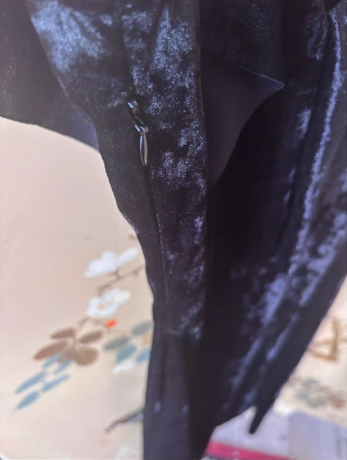 Robe noire velours - photo numéro 9