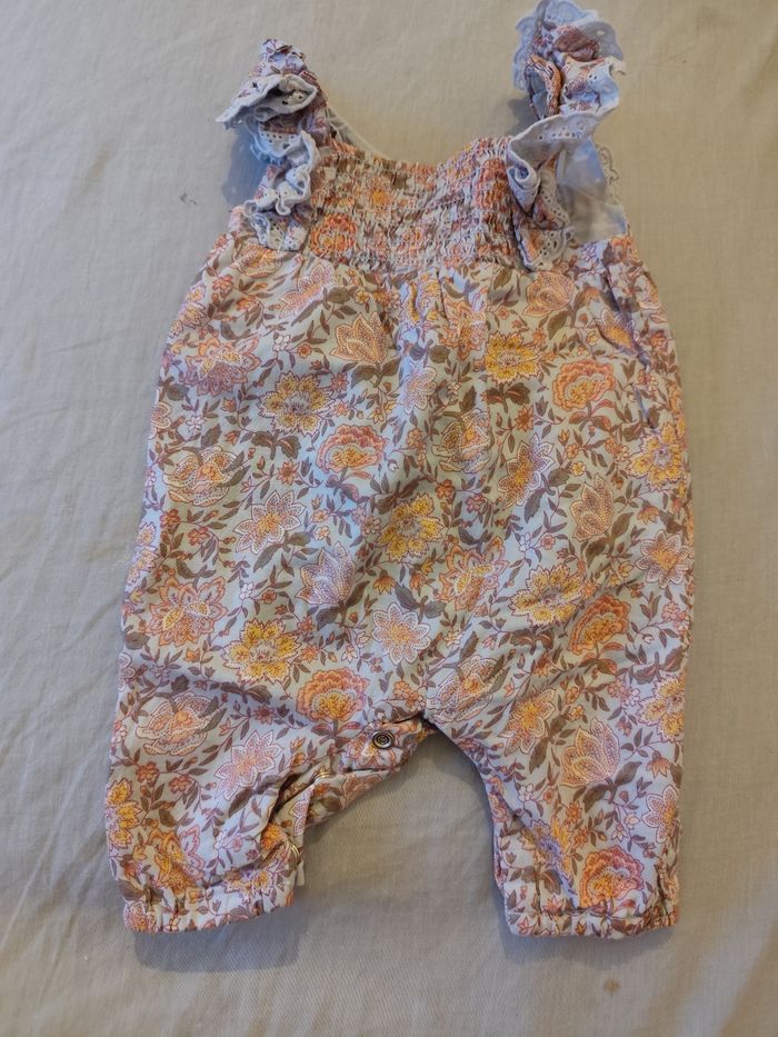 Tenue 1 mois - photo numéro 4