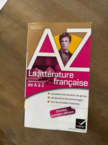 Livre À à Z la littérature française