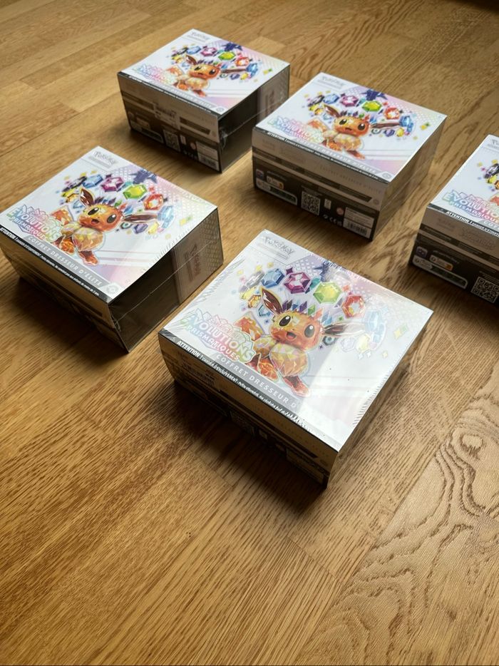 ETB évolution prismatique 8.5 - photo numéro 2