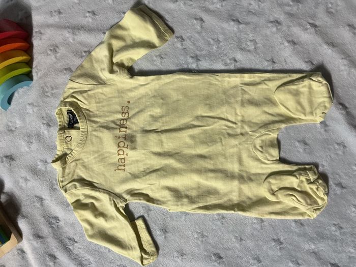 pyjama grenouillère en coton jaune clair 1 mois kiabi inscription devant - photo numéro 3