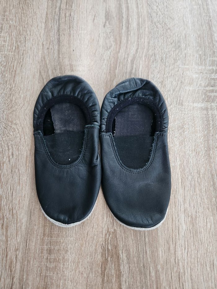 Chaussons noirs
