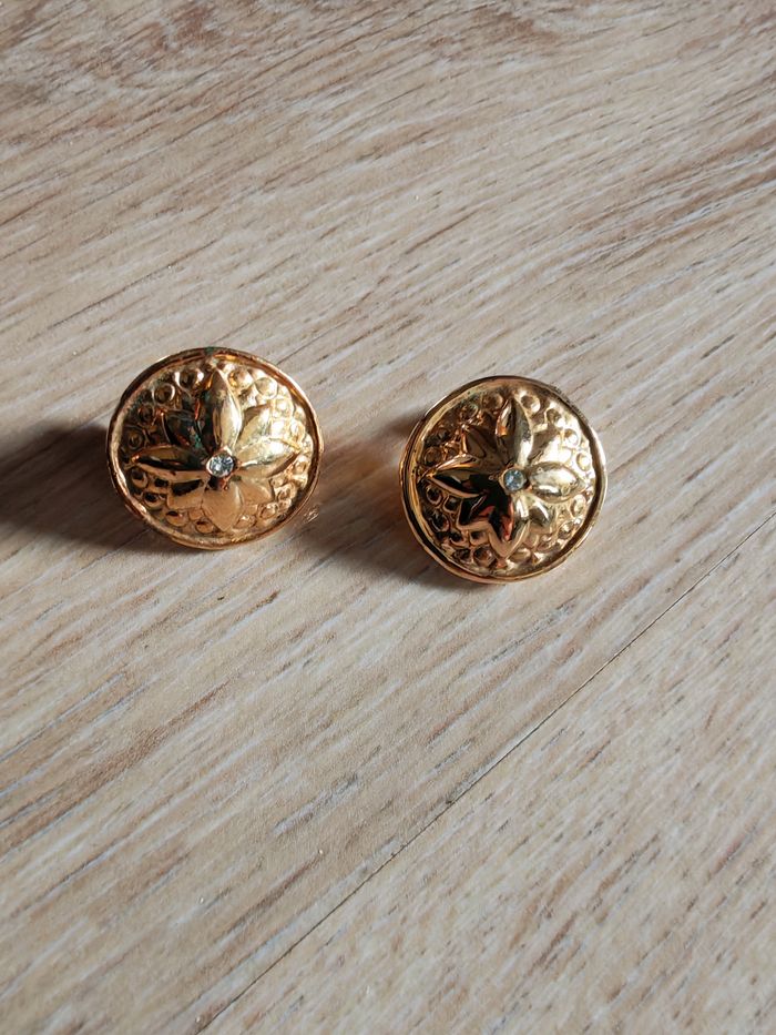 Clips d'oreilles rondes dorés strass DPR - photo numéro 2