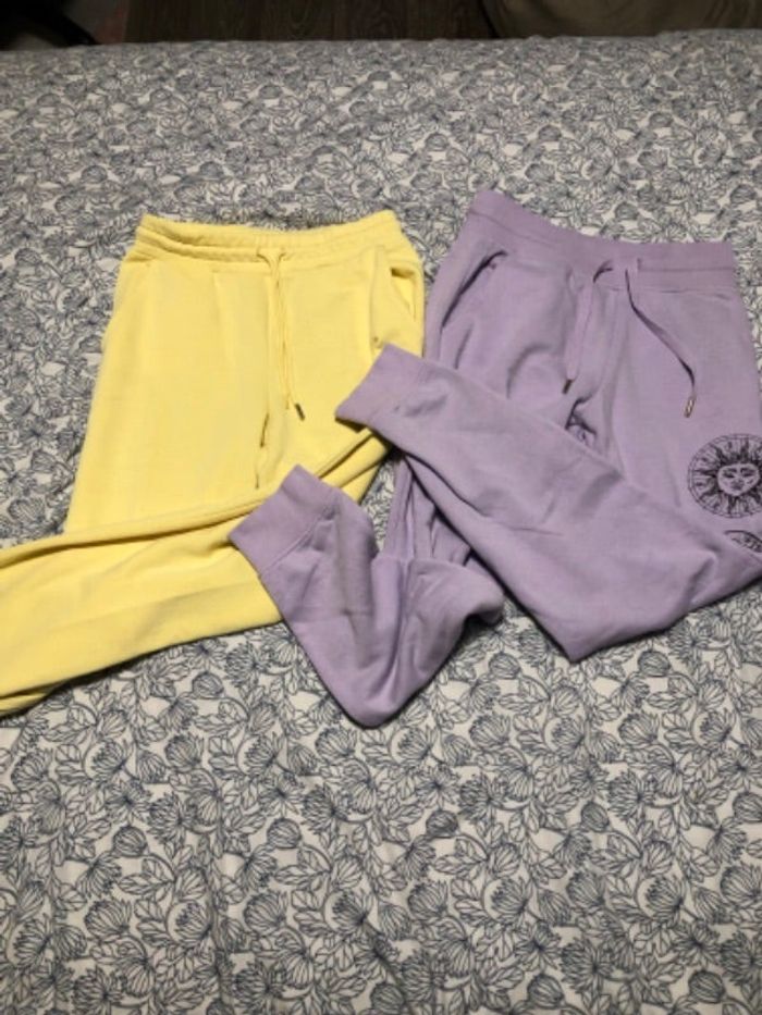 Deux pantalons jogging S
