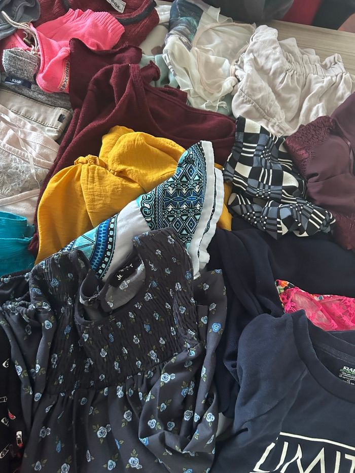 Lot de 40 vêtements femme - photo numéro 5