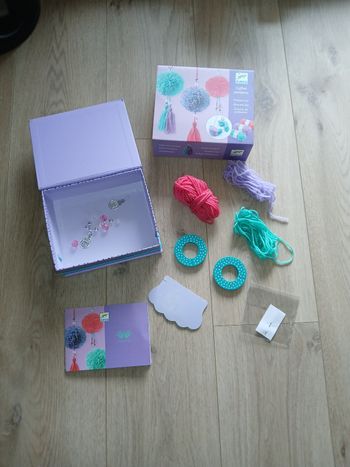 Coffret pompons Djeco
