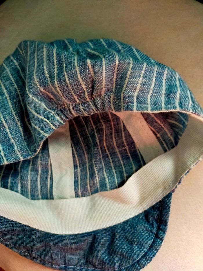 Casquette bébé rayée – Taille 43 cm – Très bon état - photo numéro 4