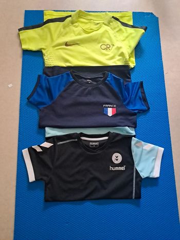 Lot maillot 8ans
