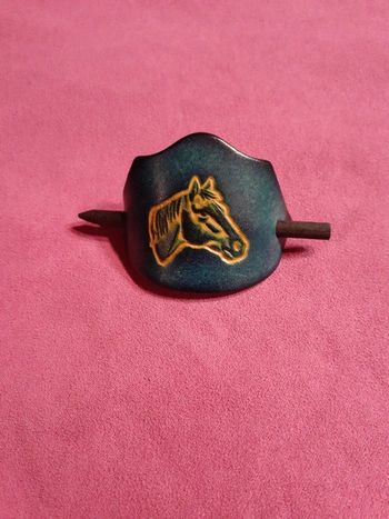 Barrette en cuir