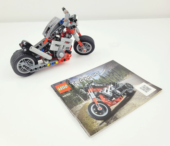 Moto Lego Technic - rèf. 42132 - photo numéro 9