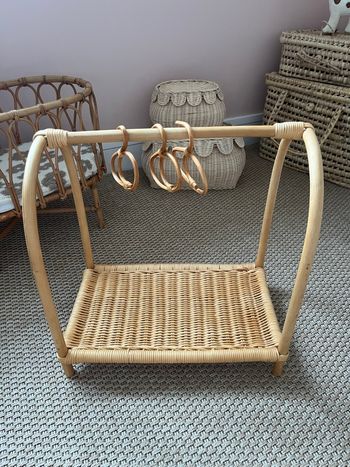 Portant rotin poupée