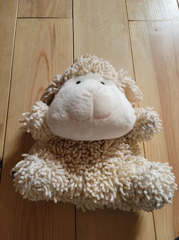 Sac à dos mouton en peluche