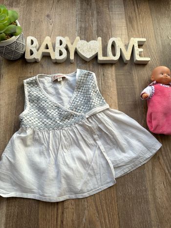 - Blouse    - 2 ans   - Très bon état