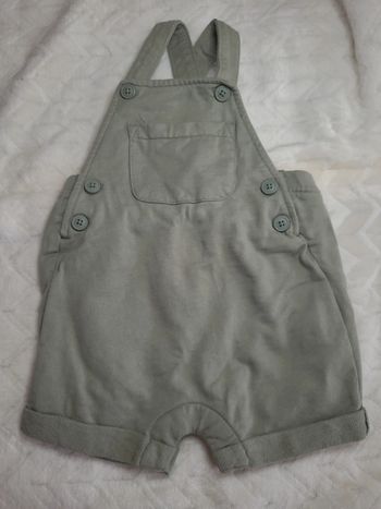 👶Salopette short taille 6mois-68cm👶