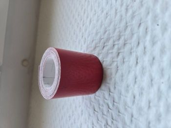 Film adhesif permanent rouge pour machine de découpe