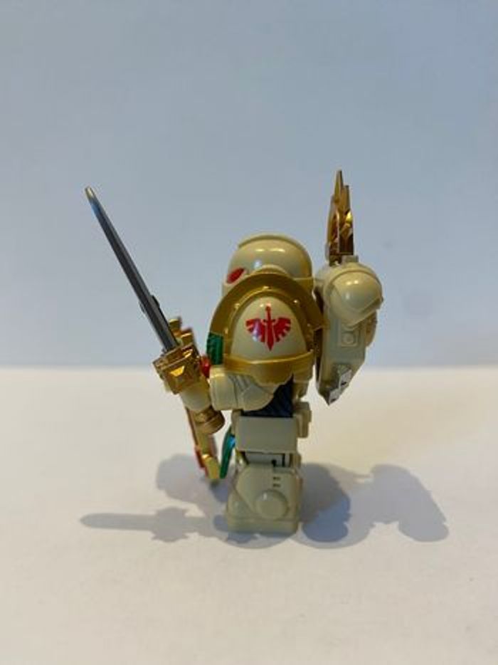 Figurine type Lego Warhammer. Warhammer - photo numéro 3