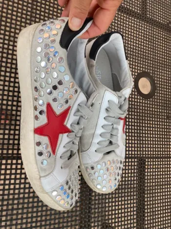 Meline. Originales sneakers 40