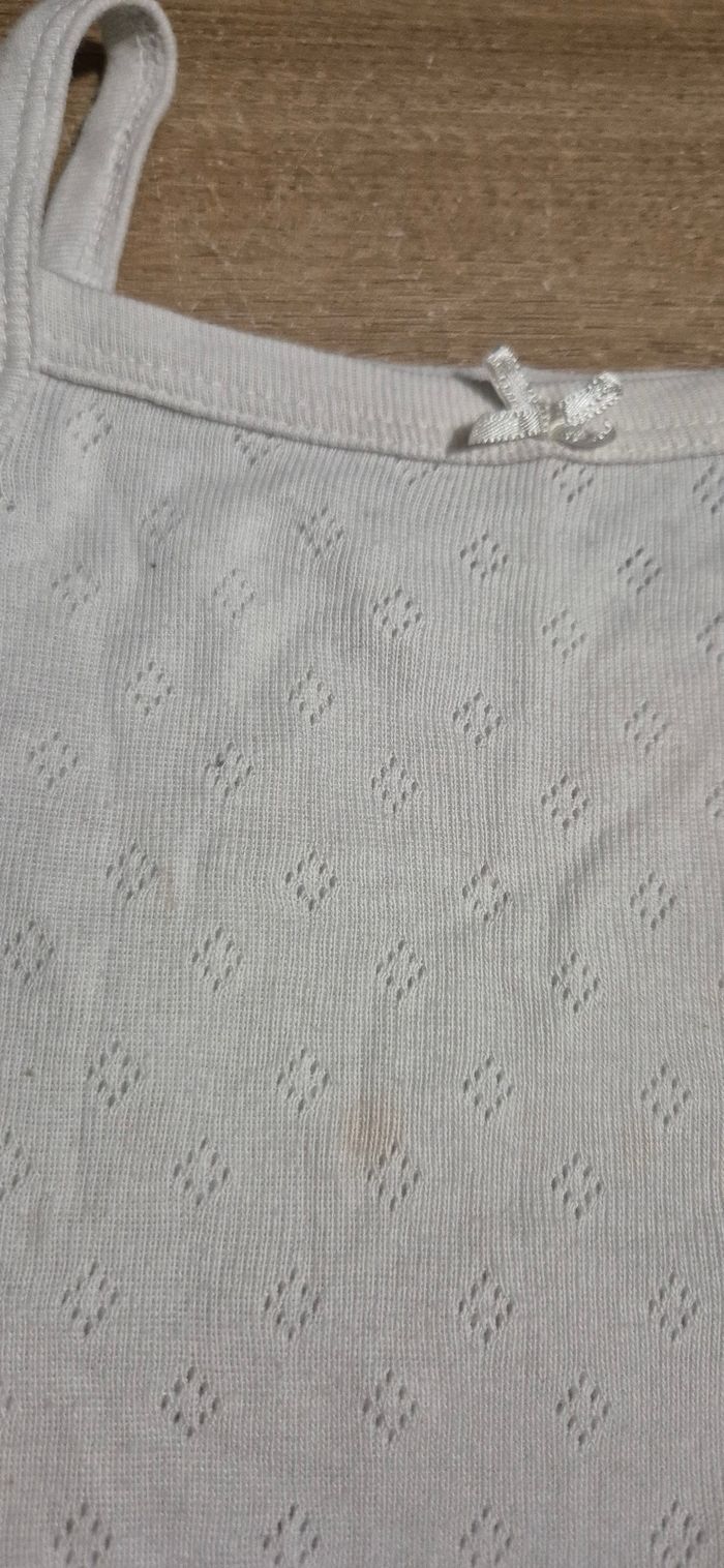 Lot bodies bretelles 24 mois - photo numéro 4