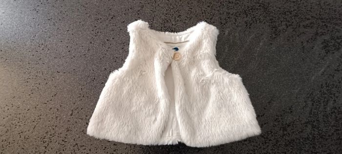 Gilet fille taille 6 mois
