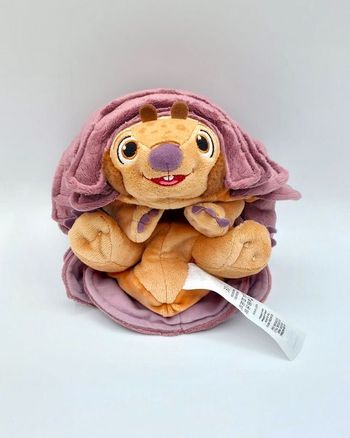 Peluche doudou animal aimanté Tuk Tuk Raya et le dernier dragon Disney store Disneyland Paris