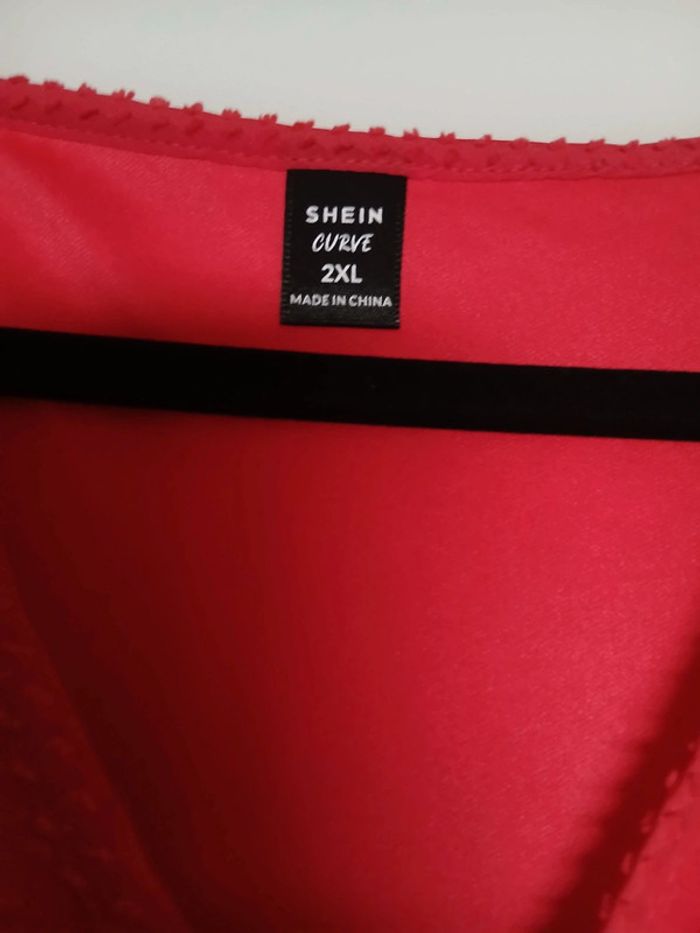 Sublime robe rouge - photo numéro 3
