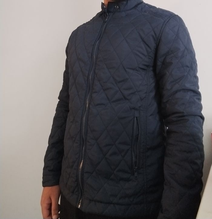 Blouson Bleu Marine – Taille M – Excellent état