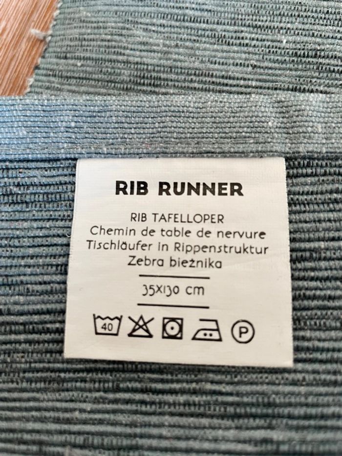 Chemin de table gris - photo numéro 4