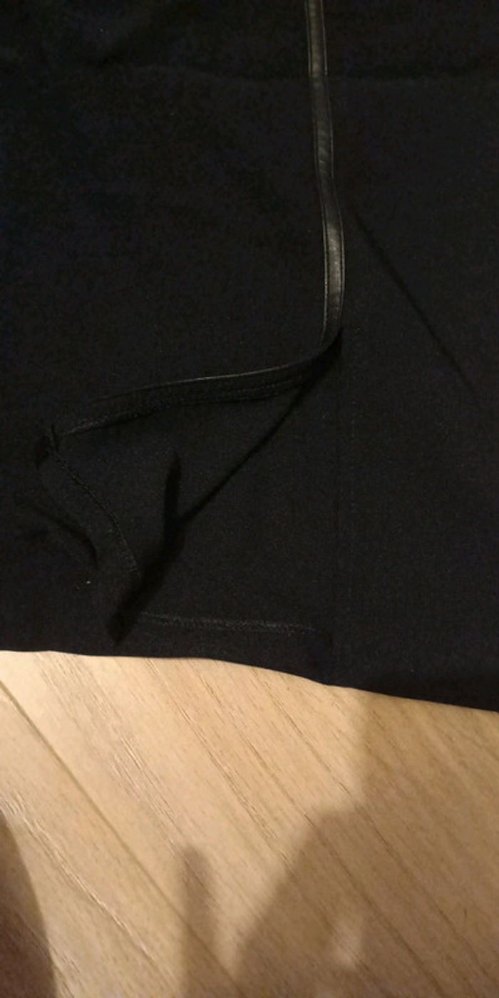 Jupe noire T42 - photo numéro 4