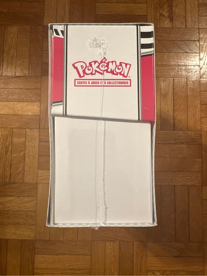 ETB Reshiram Pokémon Flammes Blanches - EV10.5 - photo numéro 2