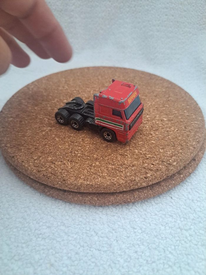 Camion Ferrari Matchbox - photo numéro 3
