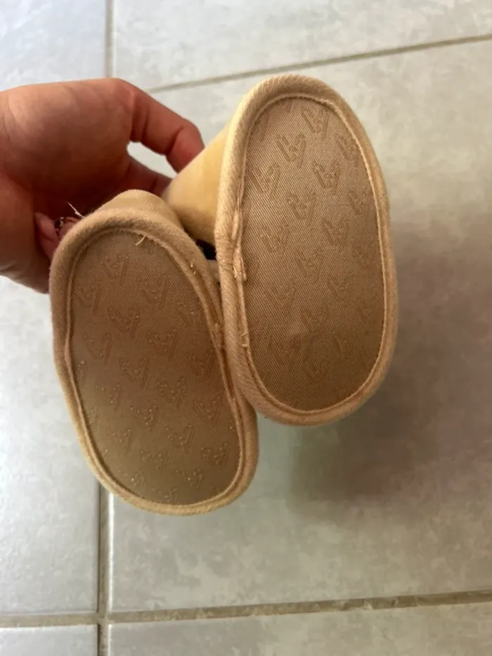 Bottines chaussons bébé taille 18 TEX - photo numéro 3