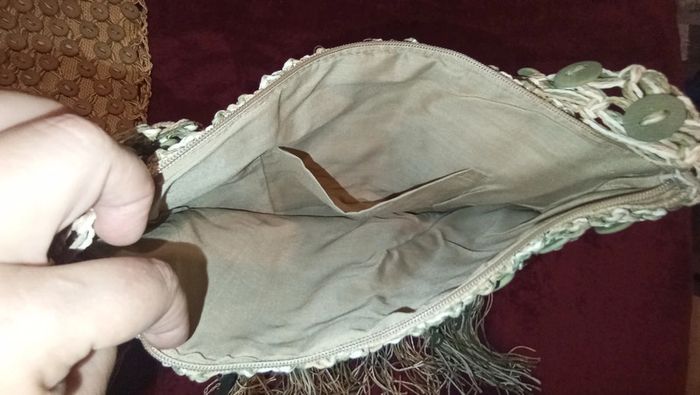 Deux magnifiques sacs a bandoulière avec boutons franges Neufs Giada - photo numéro 7