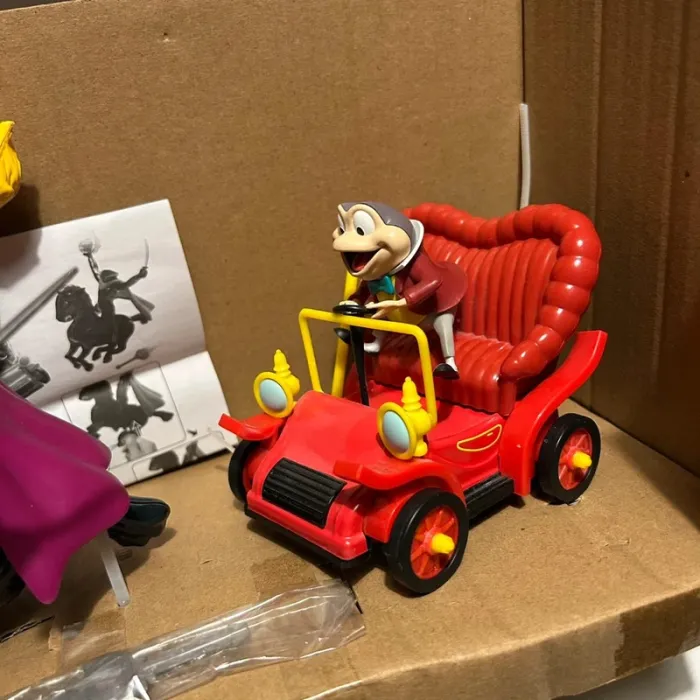 Figurine disney 100 ans mr toad et cavalier sans tête - photo numéro 10