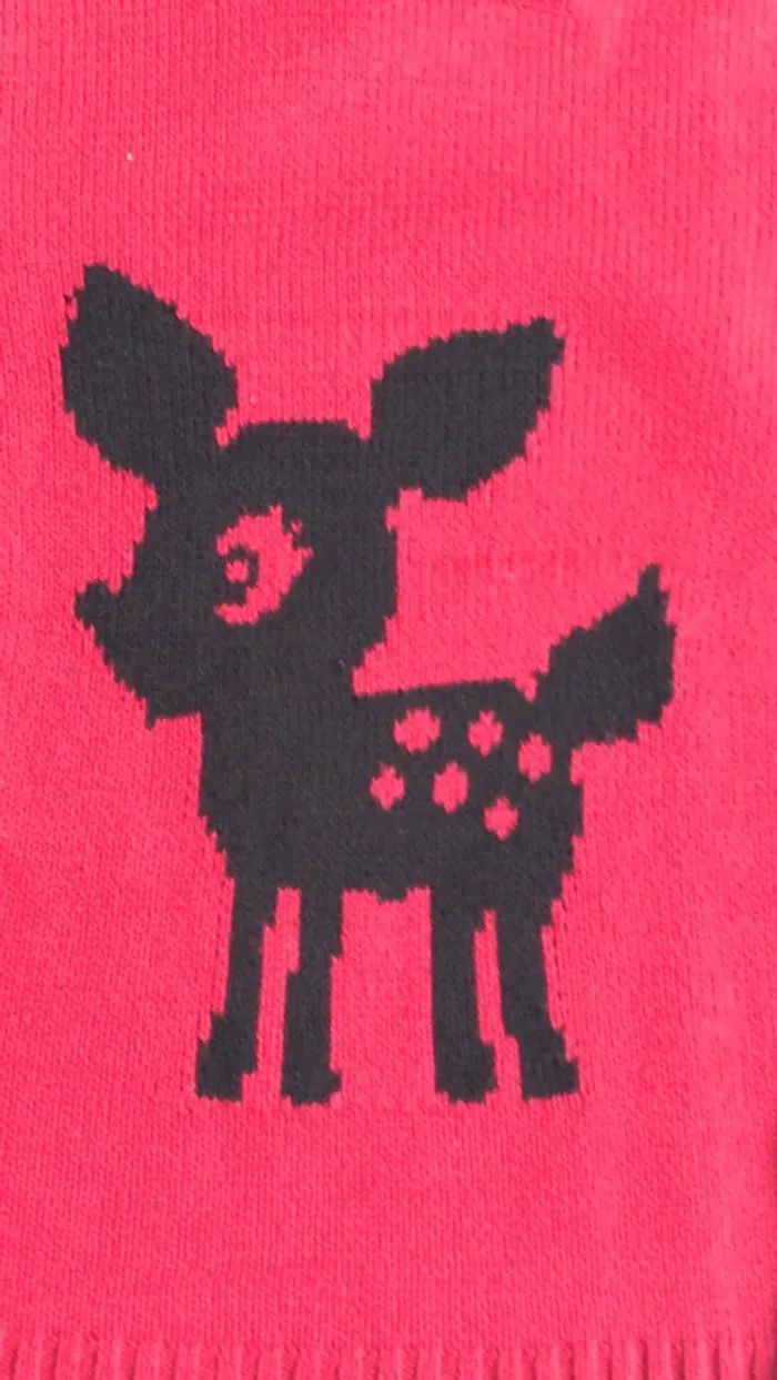 Pull rouge col roulé "Bambi" de chez Palomino 5 ans - photo numéro 2