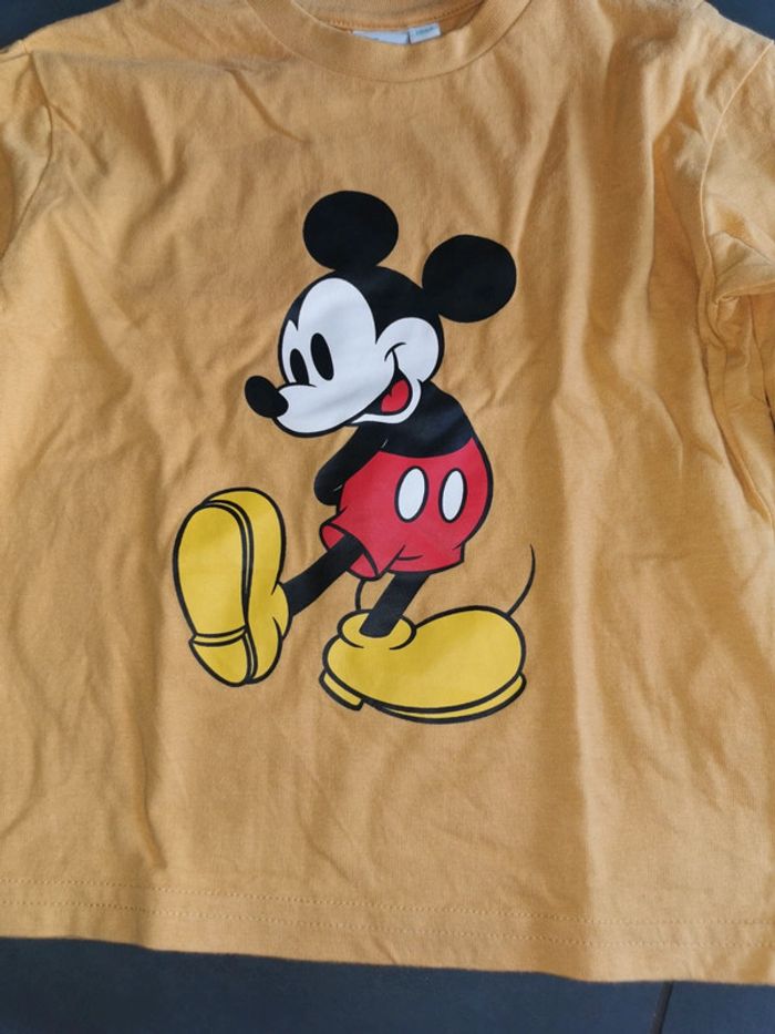 Tee-shirt manches longues état neuf Disney baby Mickey 18 mois - photo numéro 2