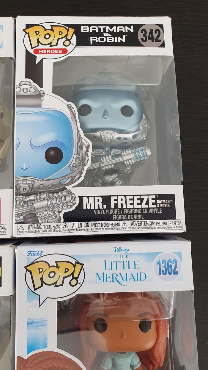 Figurines Pop et Batman lumineux - photo numéro 4