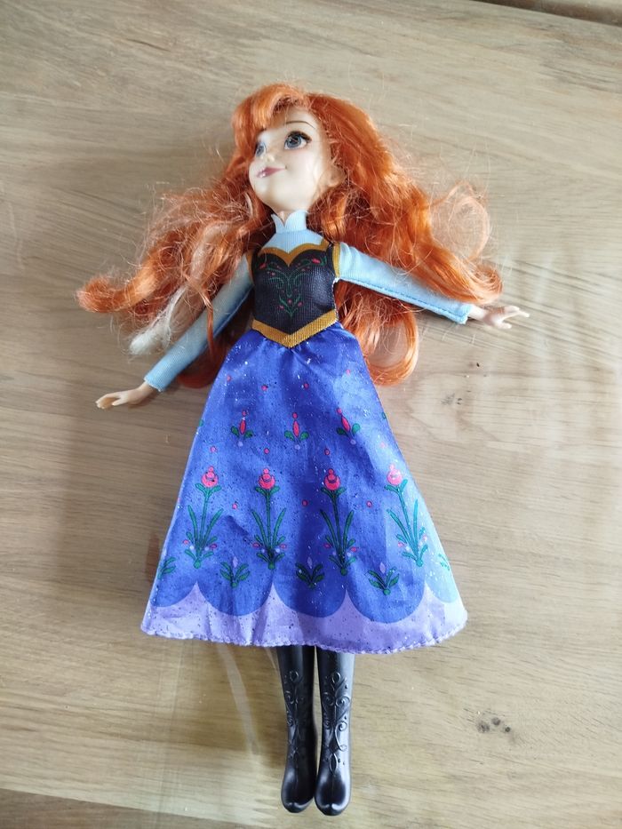 Poupée Ana