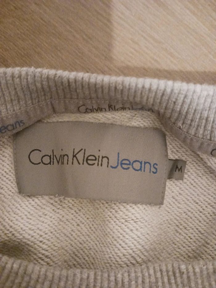 Pull calvin klein - photo numéro 3