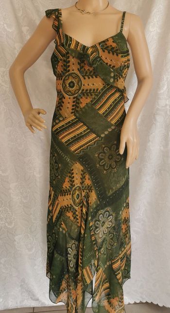 🌸Robe longue. Kaki. Ocre. Taille 38