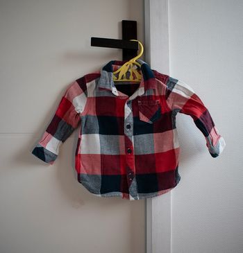 Chemise manches longues carreaux rouge taille 6 mois