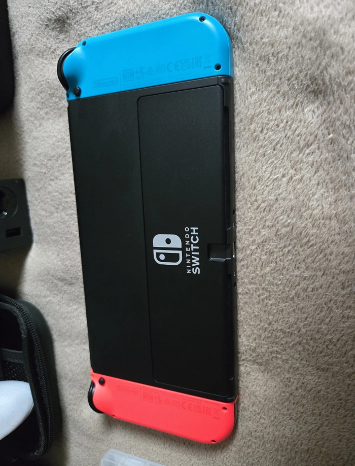 Nintendo Switch - photo numéro 2
