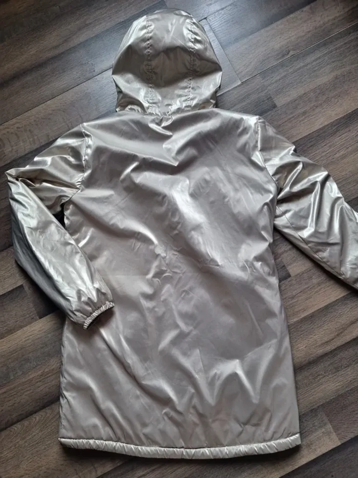 Manteau / Parka longue imperméable fourrée dorée. Taille M. Laura Jo. BE - photo numéro 2