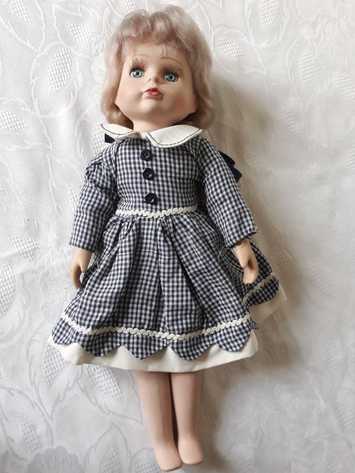 Faby27800 Poupée "LR" blonde Porcelaine - photo numéro 3