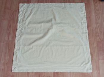 taie d'oreiller carrée jaune clair 100% coton 68 cm