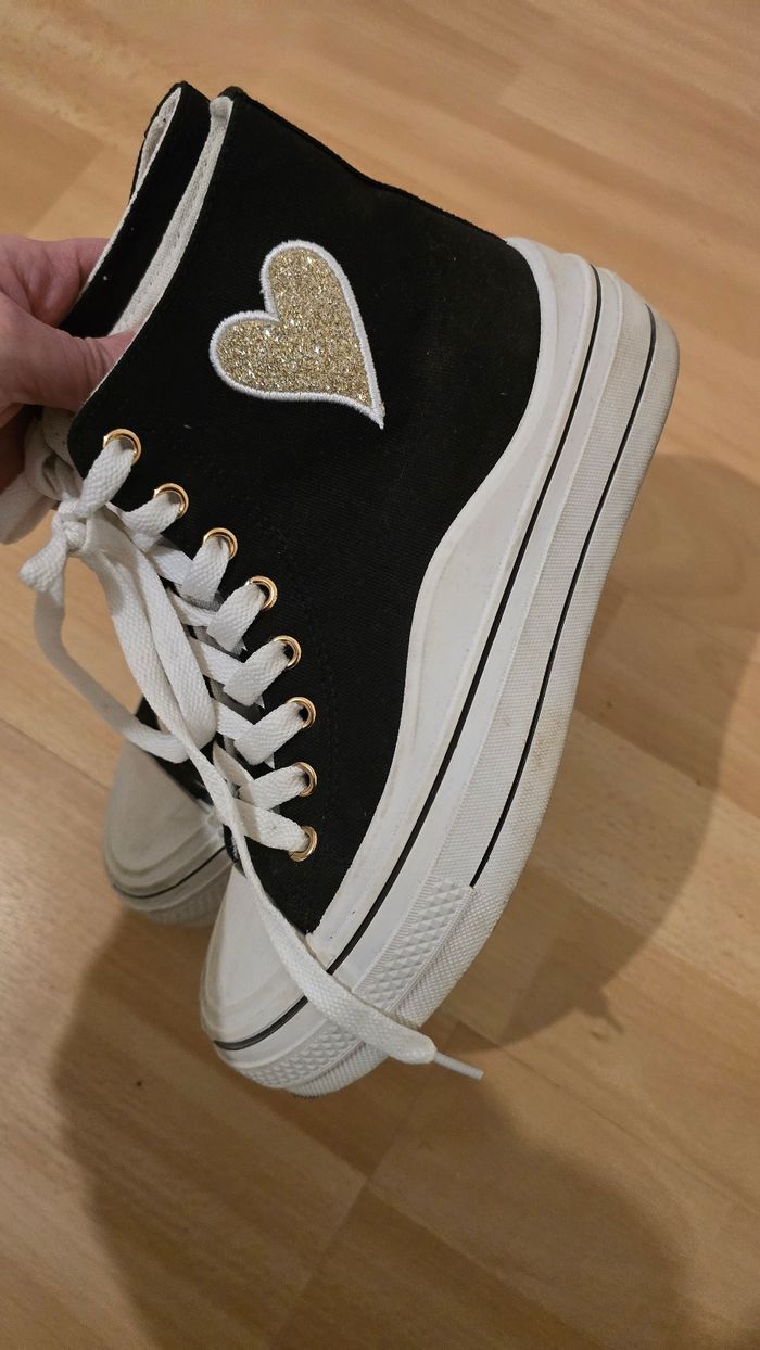 😍Superbes baskets en toiles pointure 37 😍 - photo numéro 4