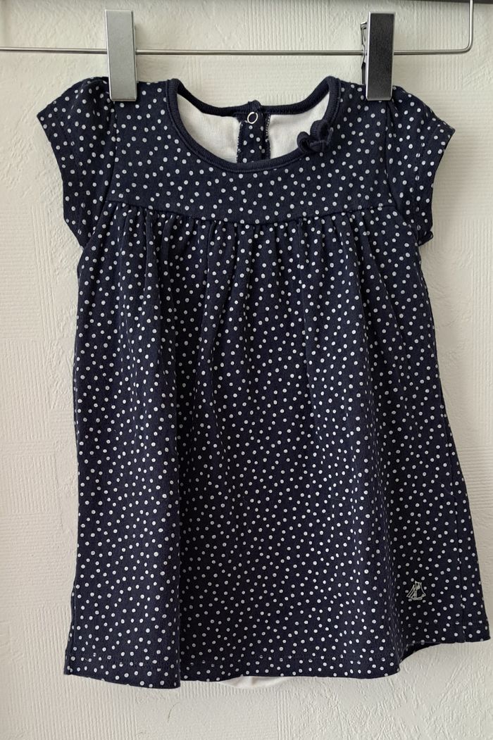 Jolie robe avec body intégré